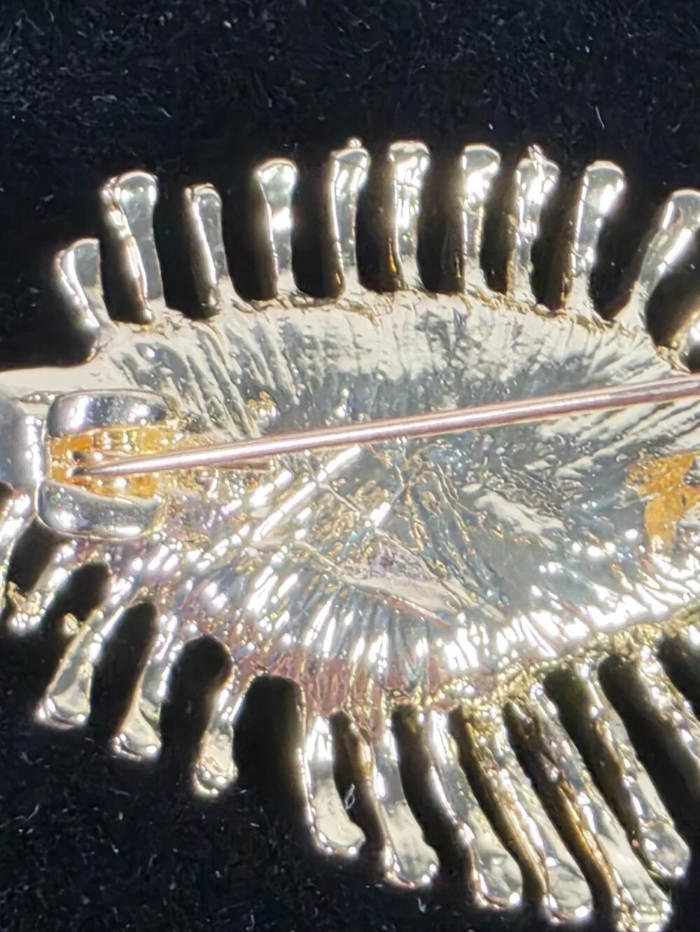 Gold Eyelash Eye Brooch with Blue Enamel Accent